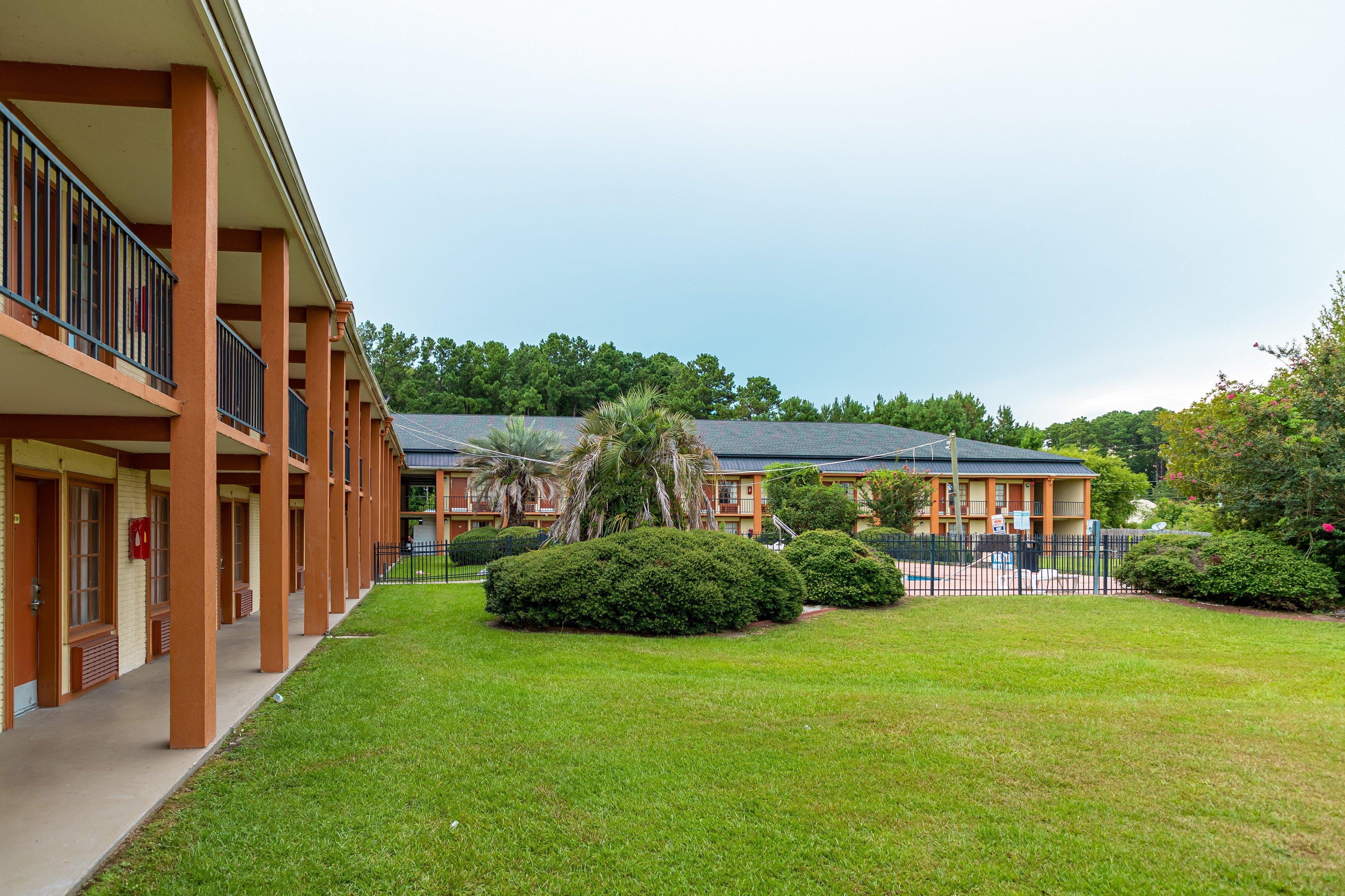 Red Roof Inn Savannah - Richmond Hill I-95 Extérieur photo